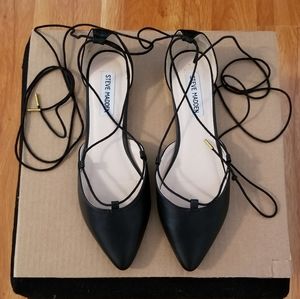 Steve Madden Elilia Pointed Toe Lace Up Flats